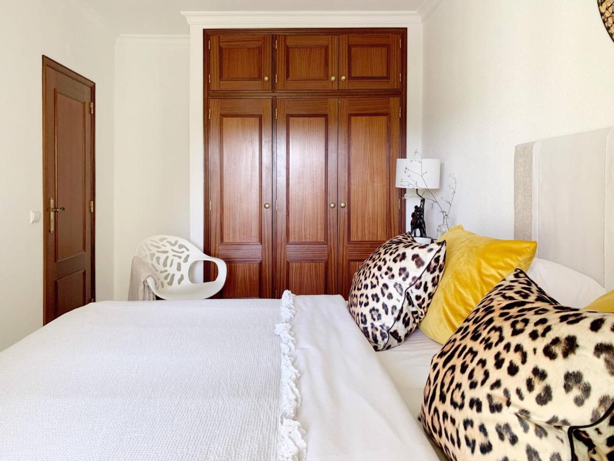 Stylish 3 Bedroom Apartment Close To The Beach Монте-Гордо Экстерьер фото