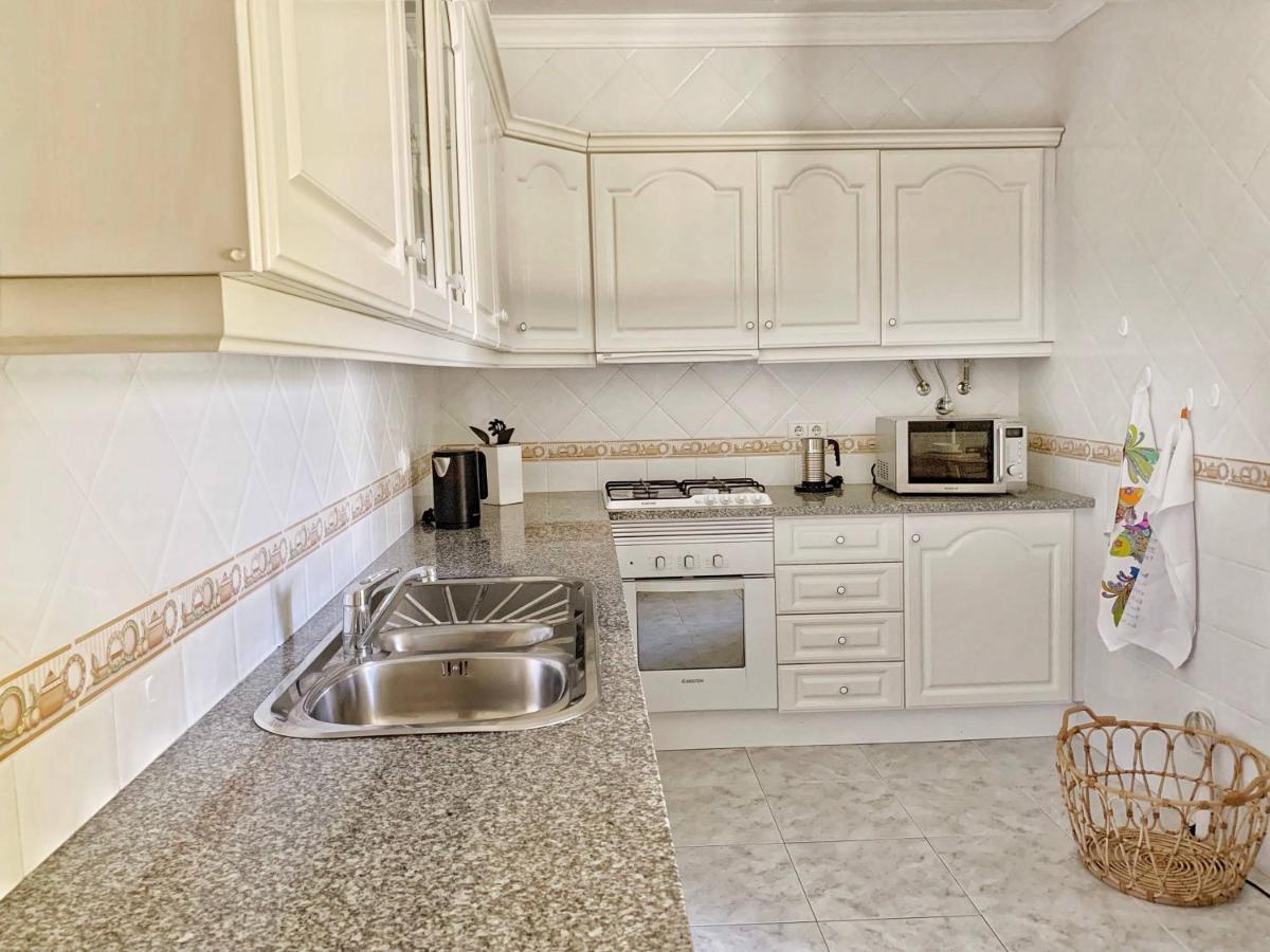 Stylish 3 Bedroom Apartment Close To The Beach Монте-Гордо Экстерьер фото