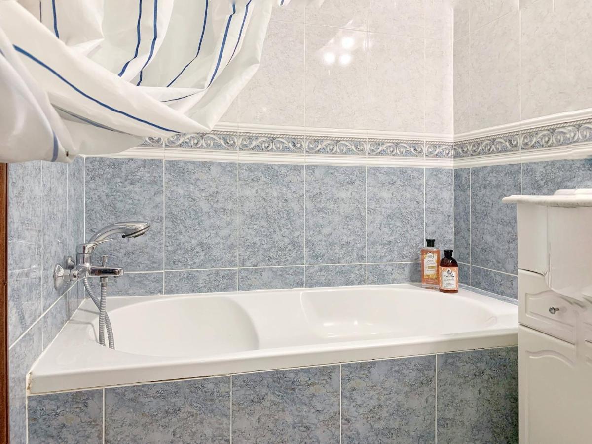 Stylish 3 Bedroom Apartment Close To The Beach Монте-Гордо Экстерьер фото